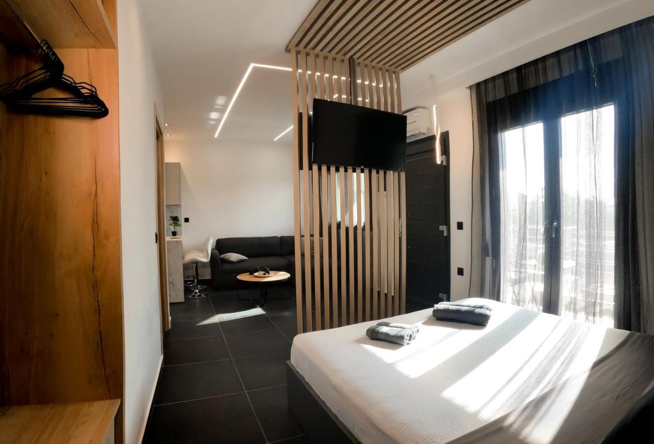 Berries Luxury Apartments 네아 모우다니아 외부 사진