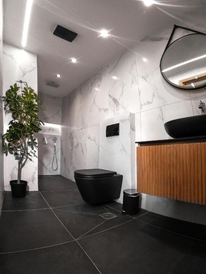 Berries Luxury Apartments 네아 모우다니아 외부 사진