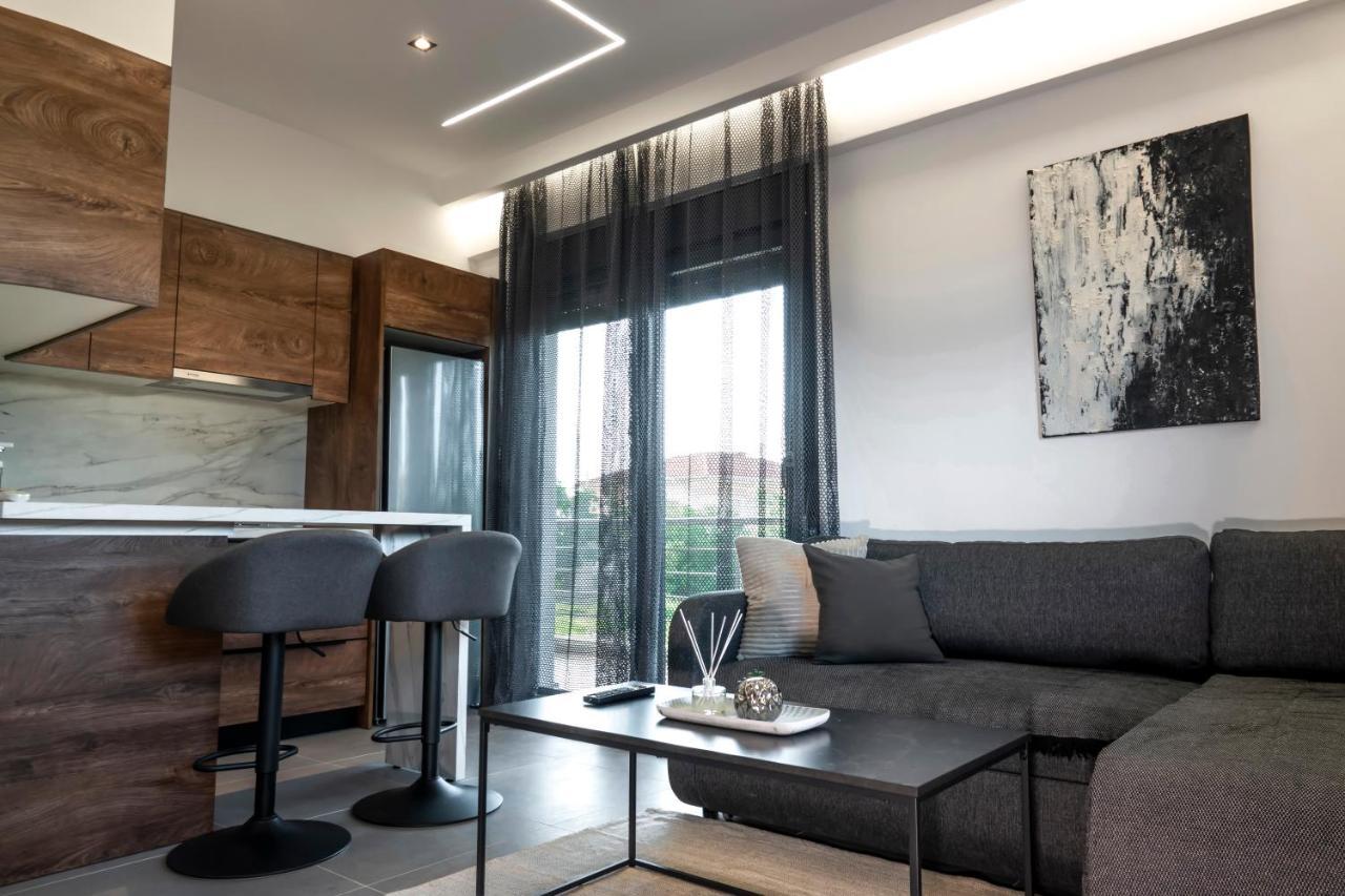 Berries Luxury Apartments 네아 모우다니아 외부 사진
