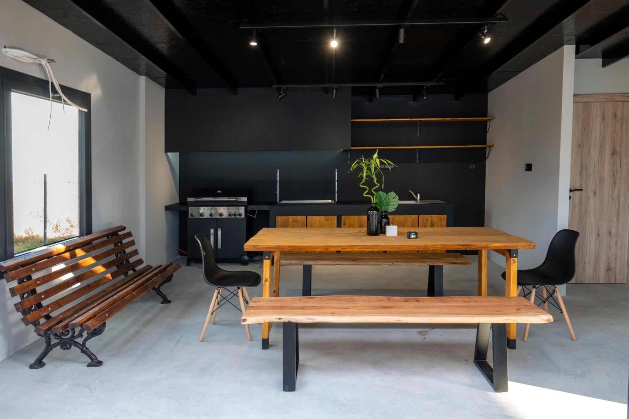 Berries Luxury Apartments 네아 모우다니아 외부 사진